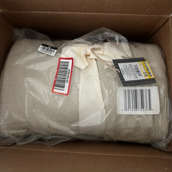 Full/Queen 100% Cotton Bed Blanket Light Beige - Threshold designed with Studio - Picture 4 of 5